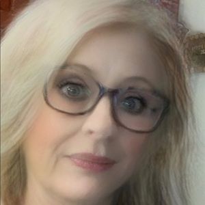 Meet your Posher, Cheryl